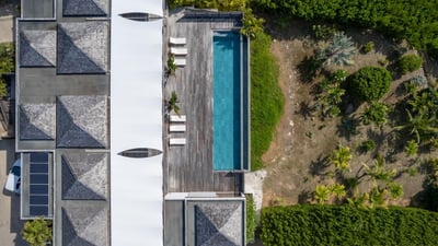 Luxury Villa Photo #7
