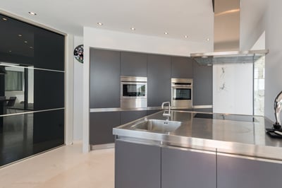 Luxury Villa Photo #12
