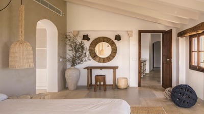 Luxury Villa Photo #12