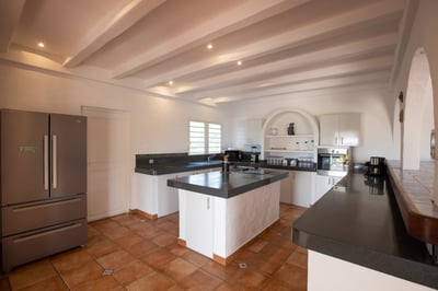 Luxury Villa Photo #12