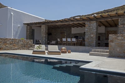 Luxury Villa Photo #6