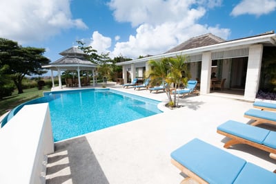 Luxury Villa Photo #4