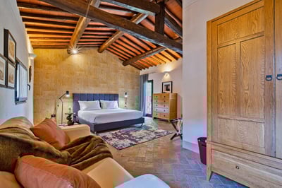 Luxury Villa Photo #31