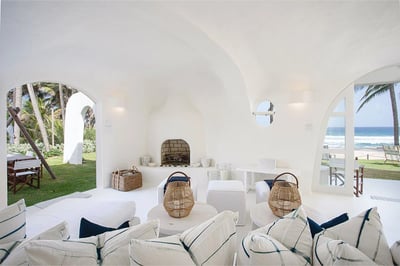 Luxury Villa Photo #9