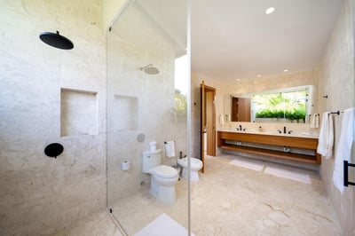 Luxury Villa Photo #25