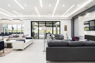 Luxury Villa Photo #18