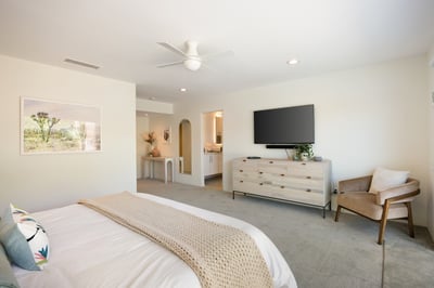 Luxury Villa Photo #30
