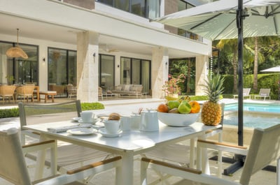 Hacienda A91 - Elegant Tropical Retreat