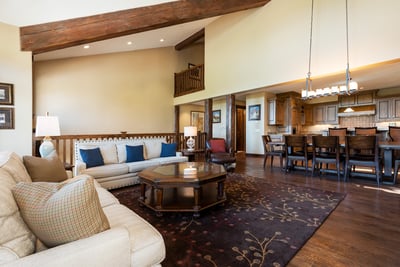 Luxury Villa Photo #4