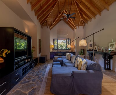 Luxury Villa Photo #55