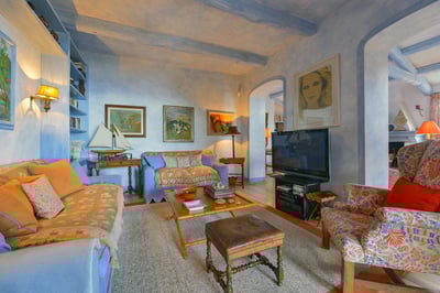 Luxury Villa Photo #17