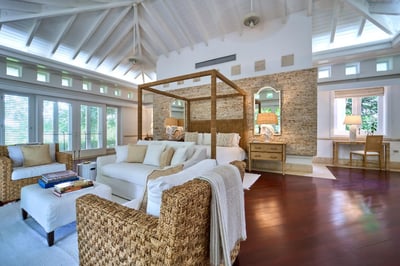 Luxury Villa Photo #44