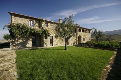 Luxury Villa Photo #2