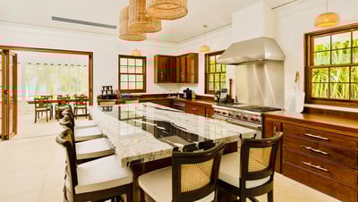 Luxury Villa Photo #36