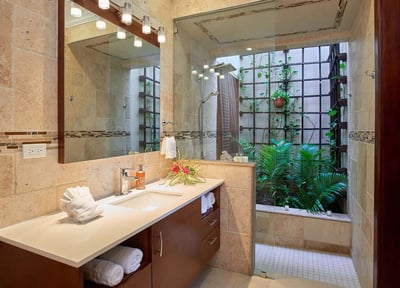 Luxury Villa Photo #24