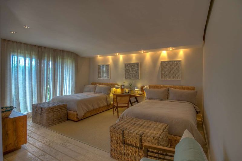 Las Iguanas 47 | Oceania