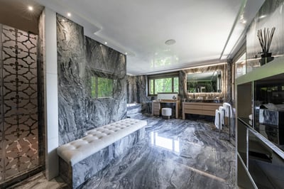 Luxury Villa Photo #36