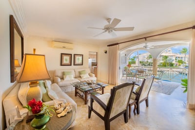 Luxury Villa Photo #7