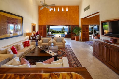 Luxury Villa Photo #12