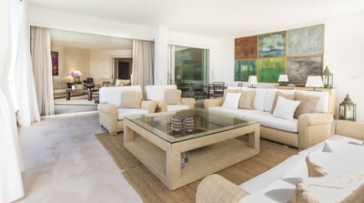 Luxury Villa Photo #14