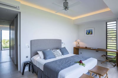 Luxury Villa Photo #32