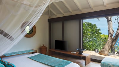 Luxury Villa Photo #40