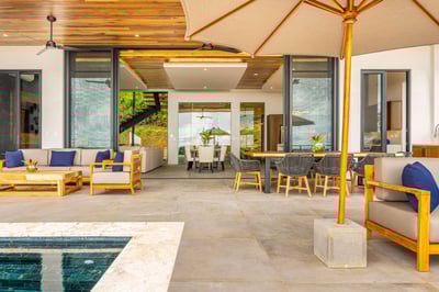 Luxury Villa Photo #11