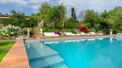 Luxury Villa Photo #5