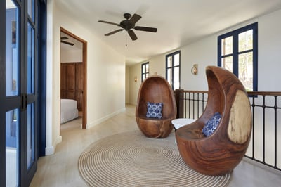 Luxury Villa Photo #23
