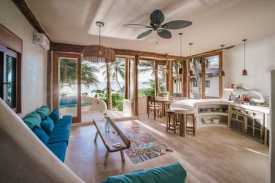 Luxury Villa Photo #3