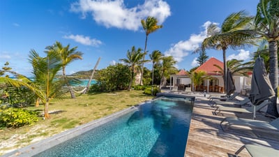 Luxury Villa Photo #3