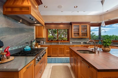 Luxury Villa Photo #12