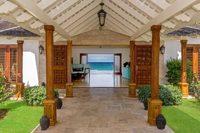 Luxury Villa Photo #12