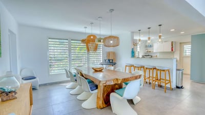 Luxury Villa Photo #15