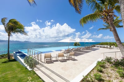 Luxury Villa Photo #4