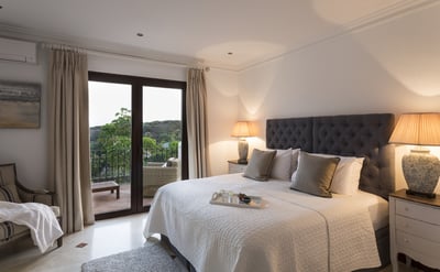 Luxury Villa Photo #27
