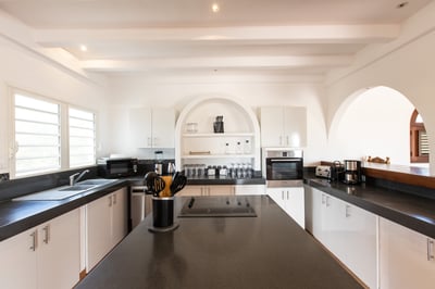 Luxury Villa Photo #13