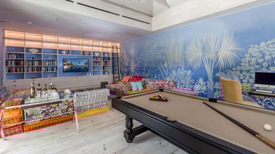 Luxury Villa Photo #16