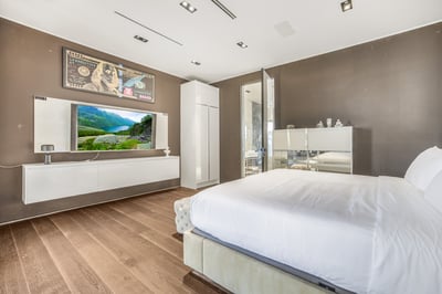 Luxury Villa Photo #58
