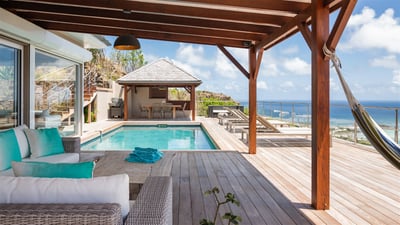Outdoor Lounge