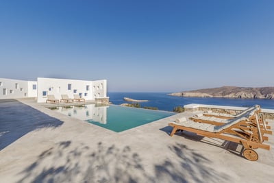 Luxury Villa Photo #5
