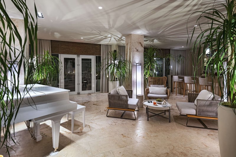 Oceanfront 3 BDM Villa with Plunge Pool