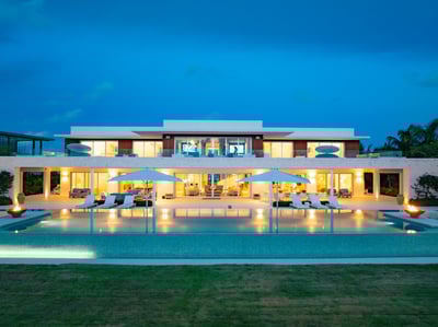Luxury Villa Photo #5