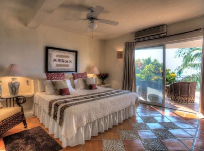 Luxury Villa Photo #16