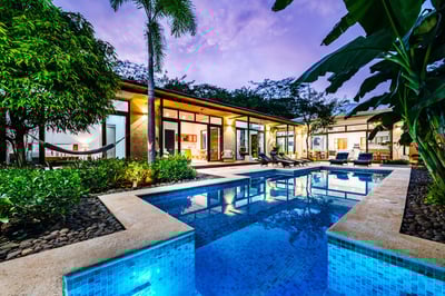 Luxury Villa Photo #5