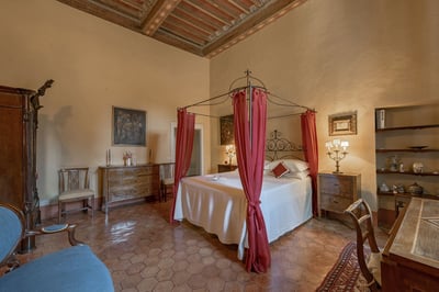 Luxury Villa Photo #26