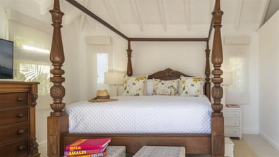 Luxury Villa Photo #21