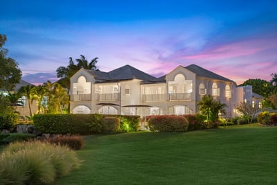 Luxury Villa Photo #22