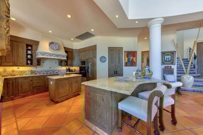 Luxury Villa Photo #16