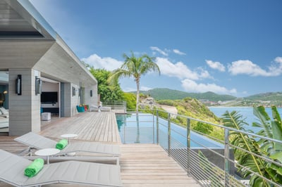 Luxury Villa Photo #2
